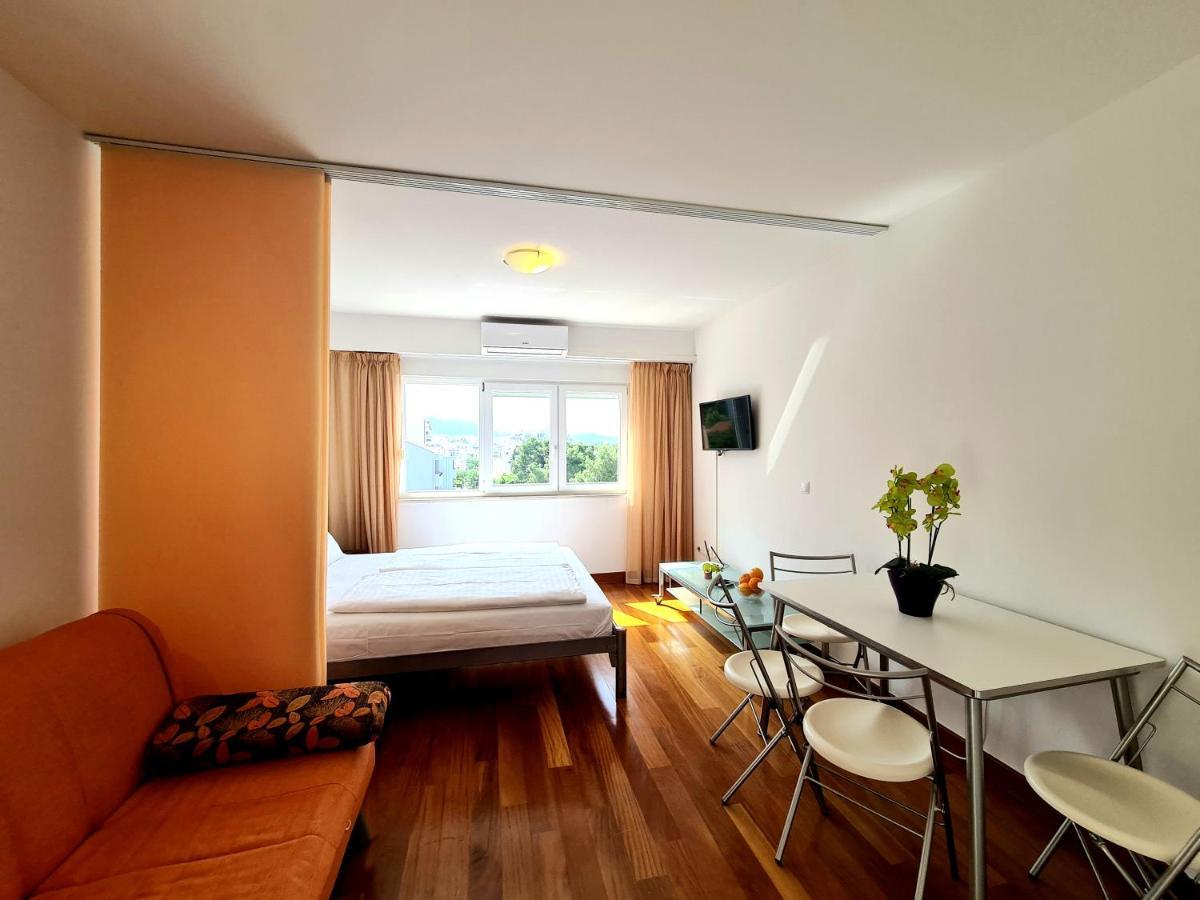 Apartments Veronika Makarska Ngoại thất bức ảnh